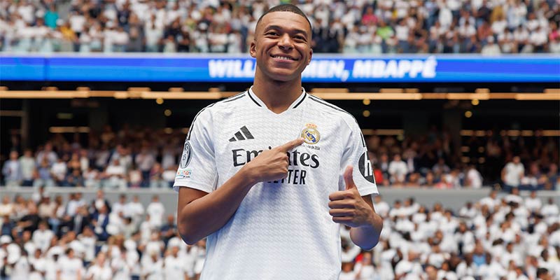 Mbappe chính thức khoác áo đội chủ sân Bernabeu trong mùa bóng mới 24/25